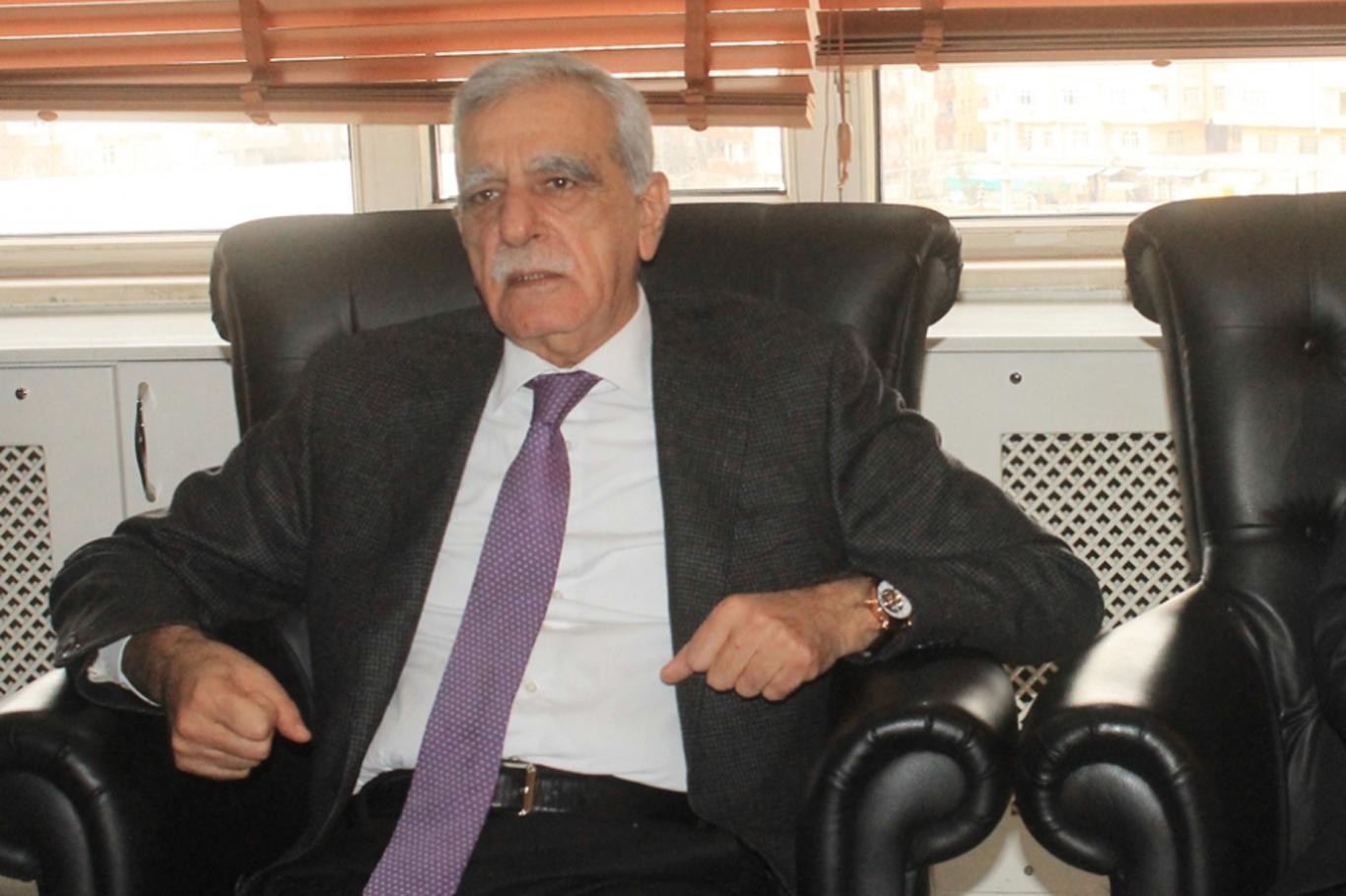 Ahmet Türk ve Emin Irmak gözaltına alındı Ahmet Türk ve Emin Irmak gözaltına alındı